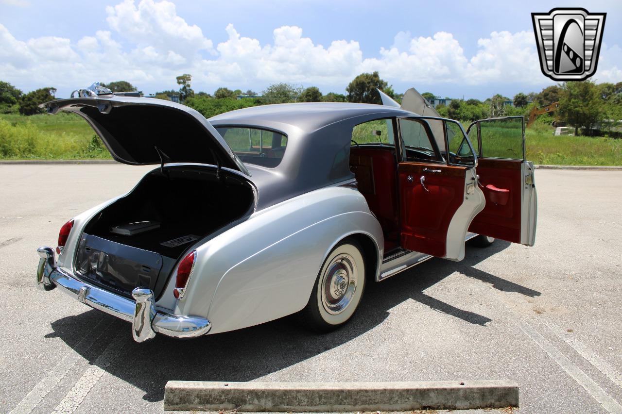 1965 Rolls - Royce Silver Cloud