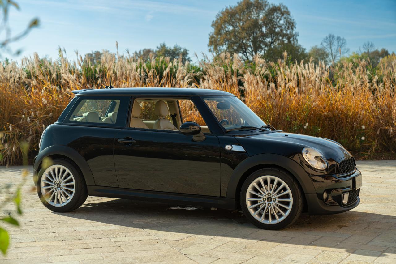 2013 Mini COOPER S &ldquo;Inspired by GOODWOOD&rdquo;