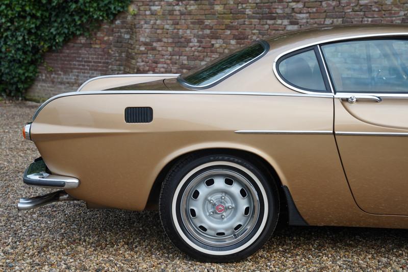 1972 Volvo P1800E