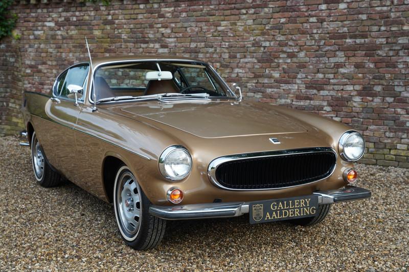 1972 Volvo P1800E