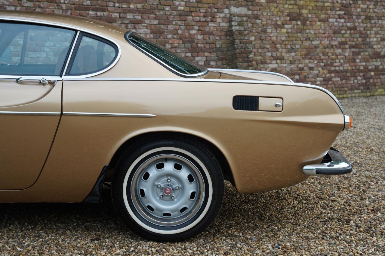 1972 Volvo P1800E