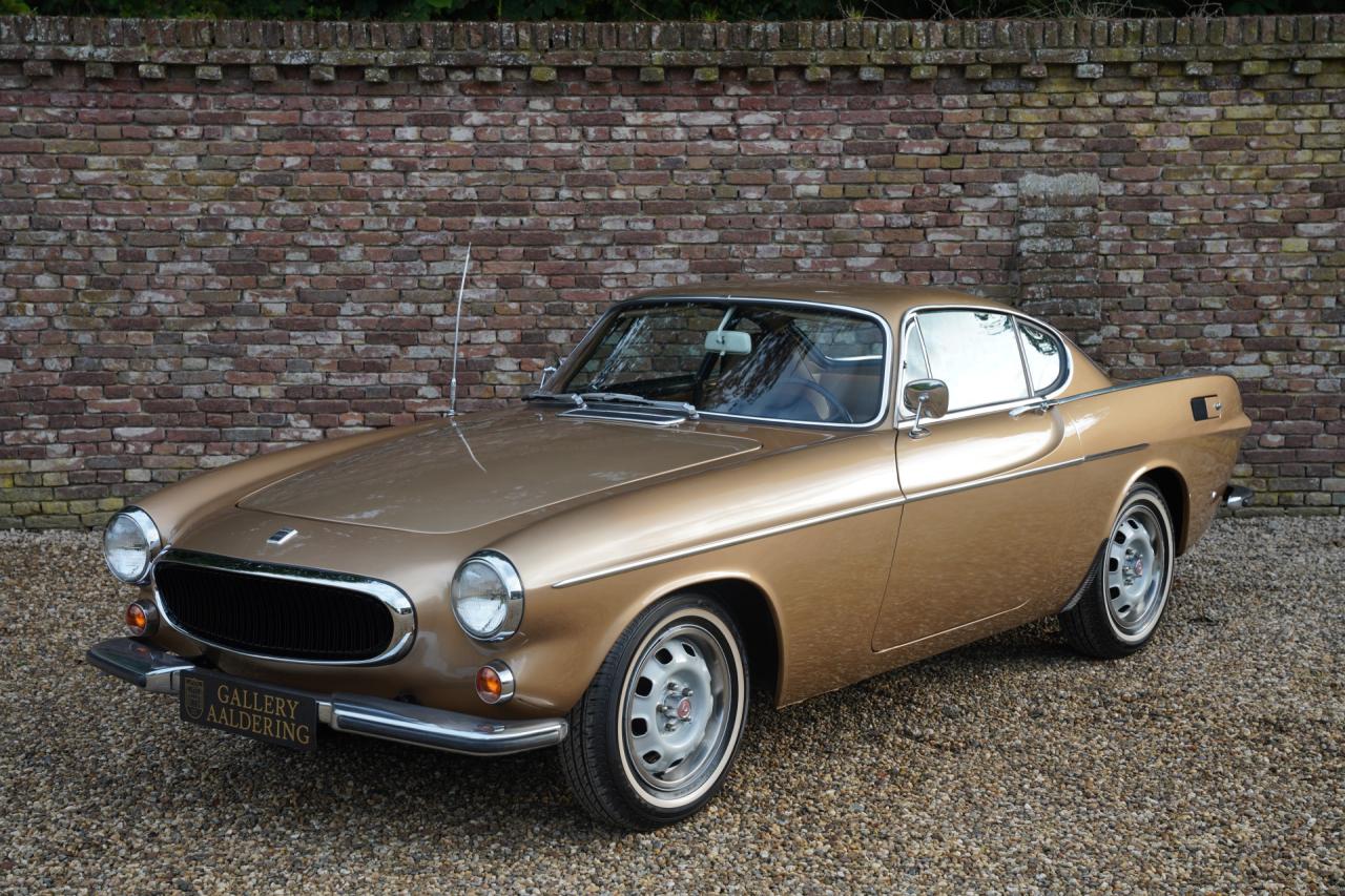 1972 Volvo P1800E