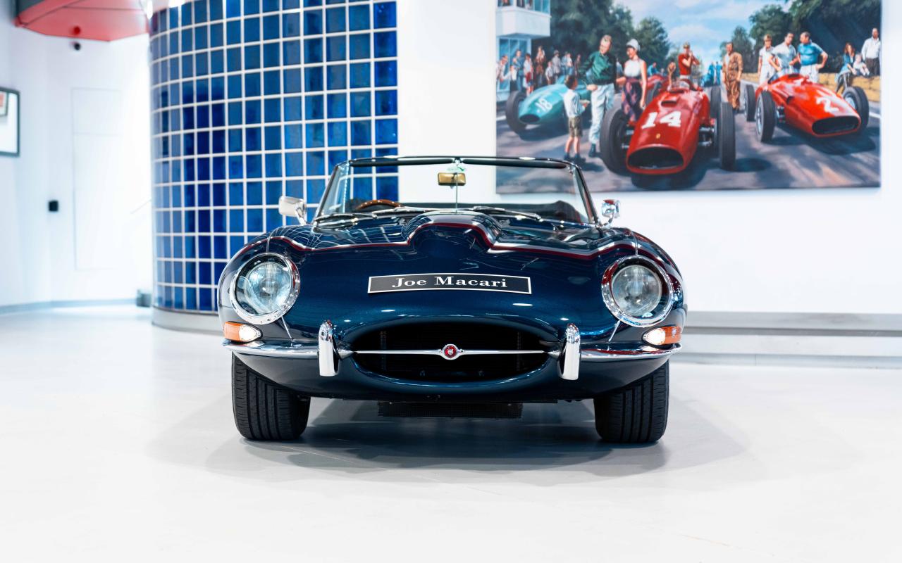 1965 Jaguar E-Type Series 1 Roadster