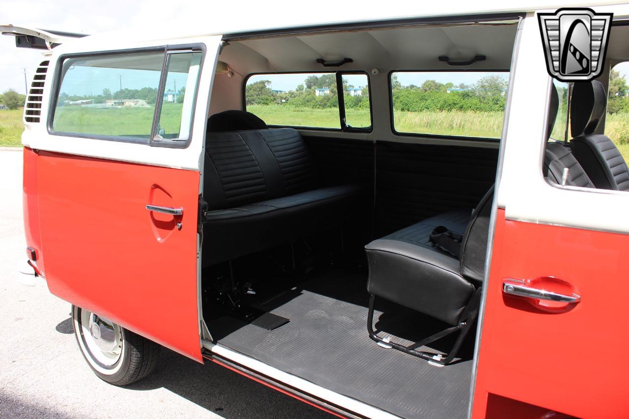 1977 Volkswagen Bus