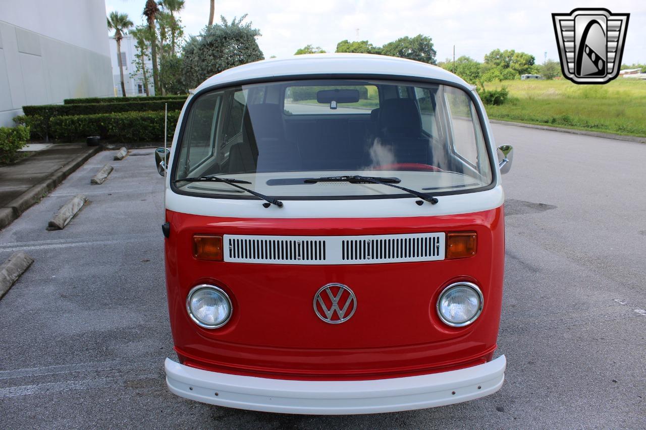 1977 Volkswagen Bus