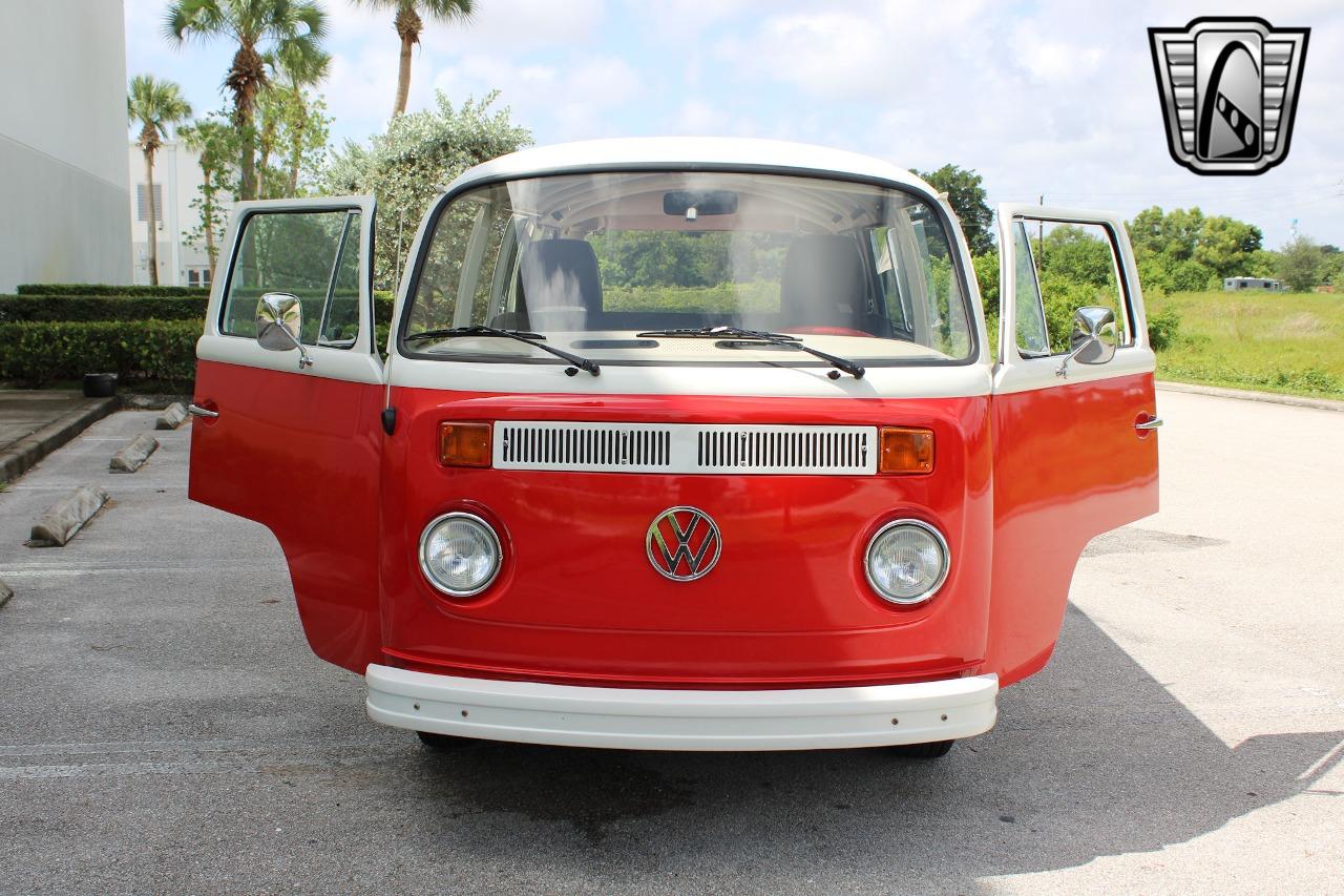 1977 Volkswagen Bus