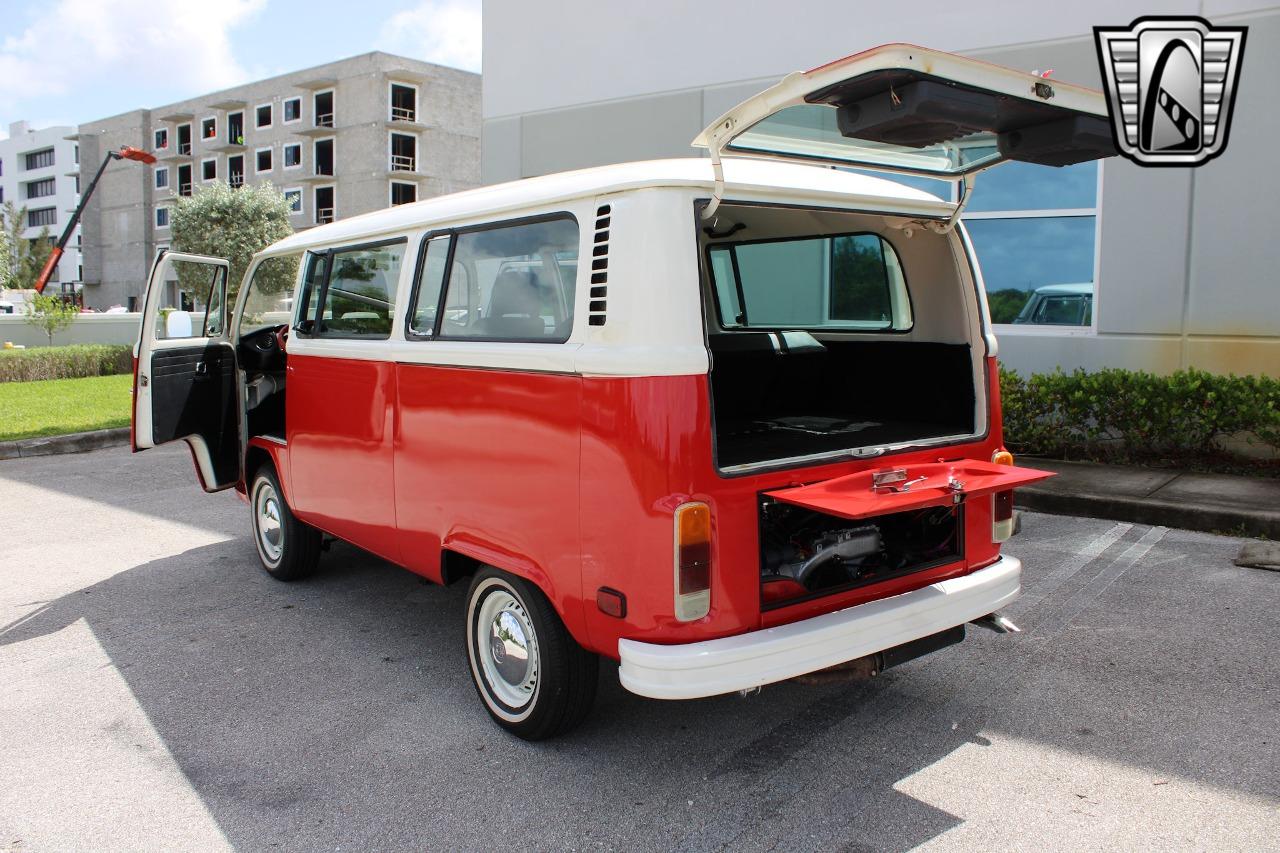 1977 Volkswagen Bus