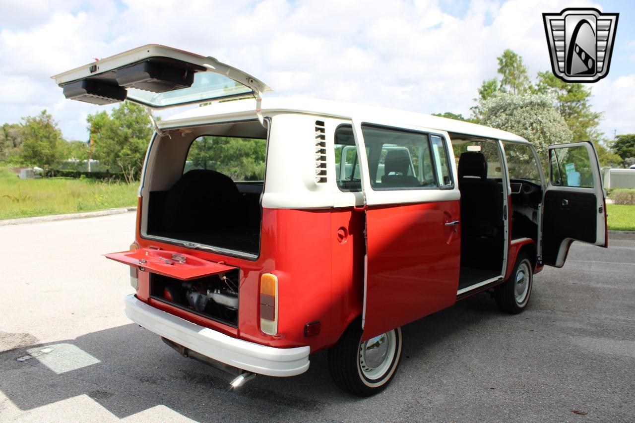 1977 Volkswagen Bus