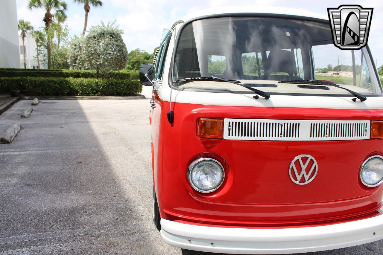 1977 Volkswagen Bus