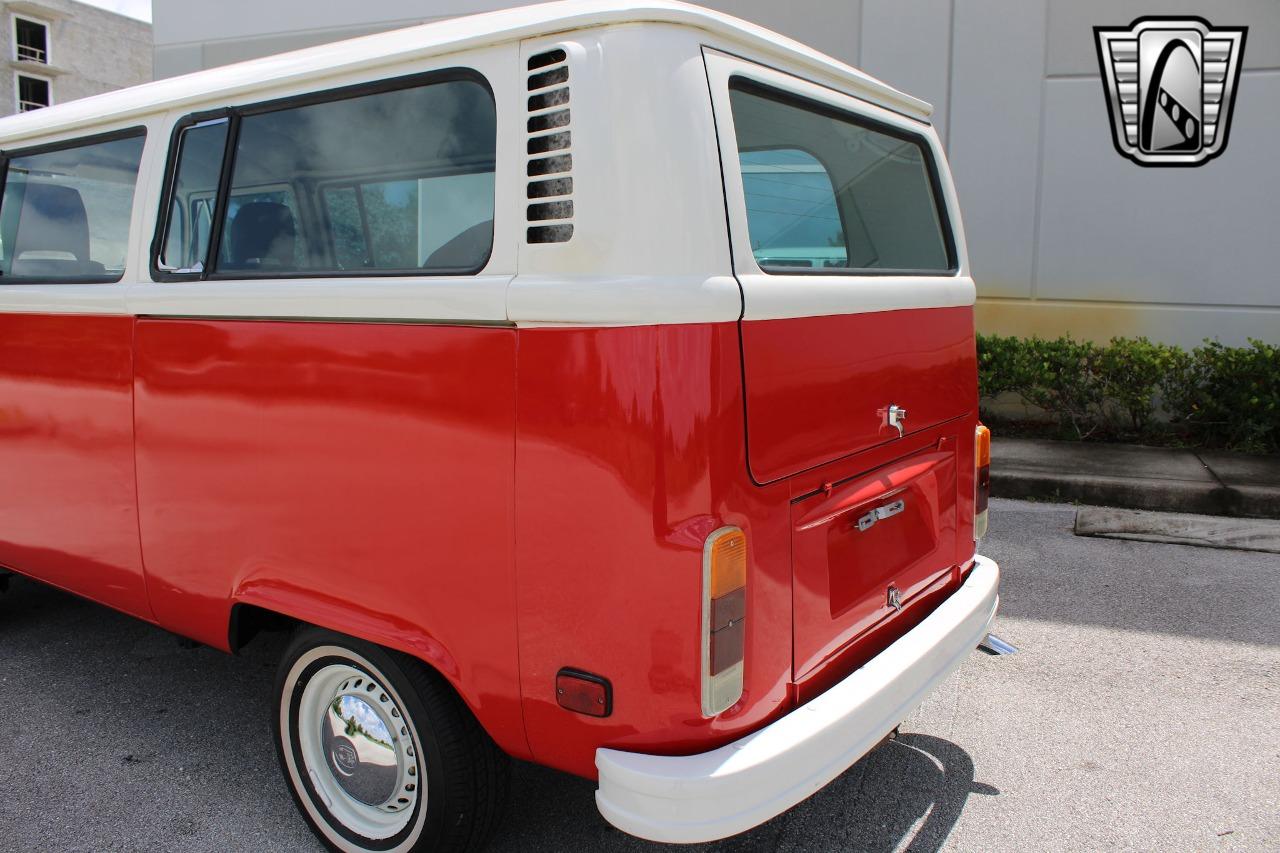 1977 Volkswagen Bus