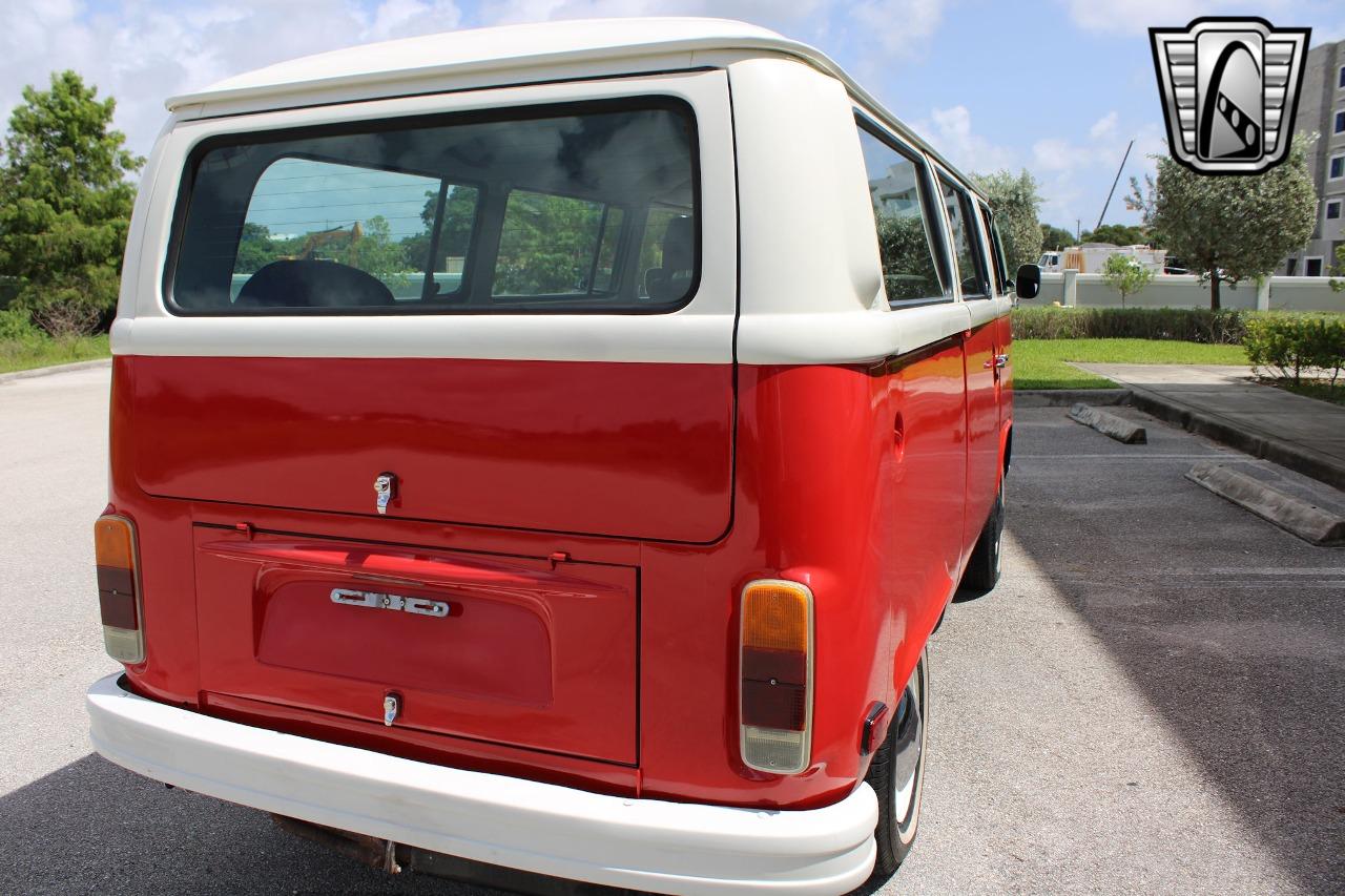 1977 Volkswagen Bus