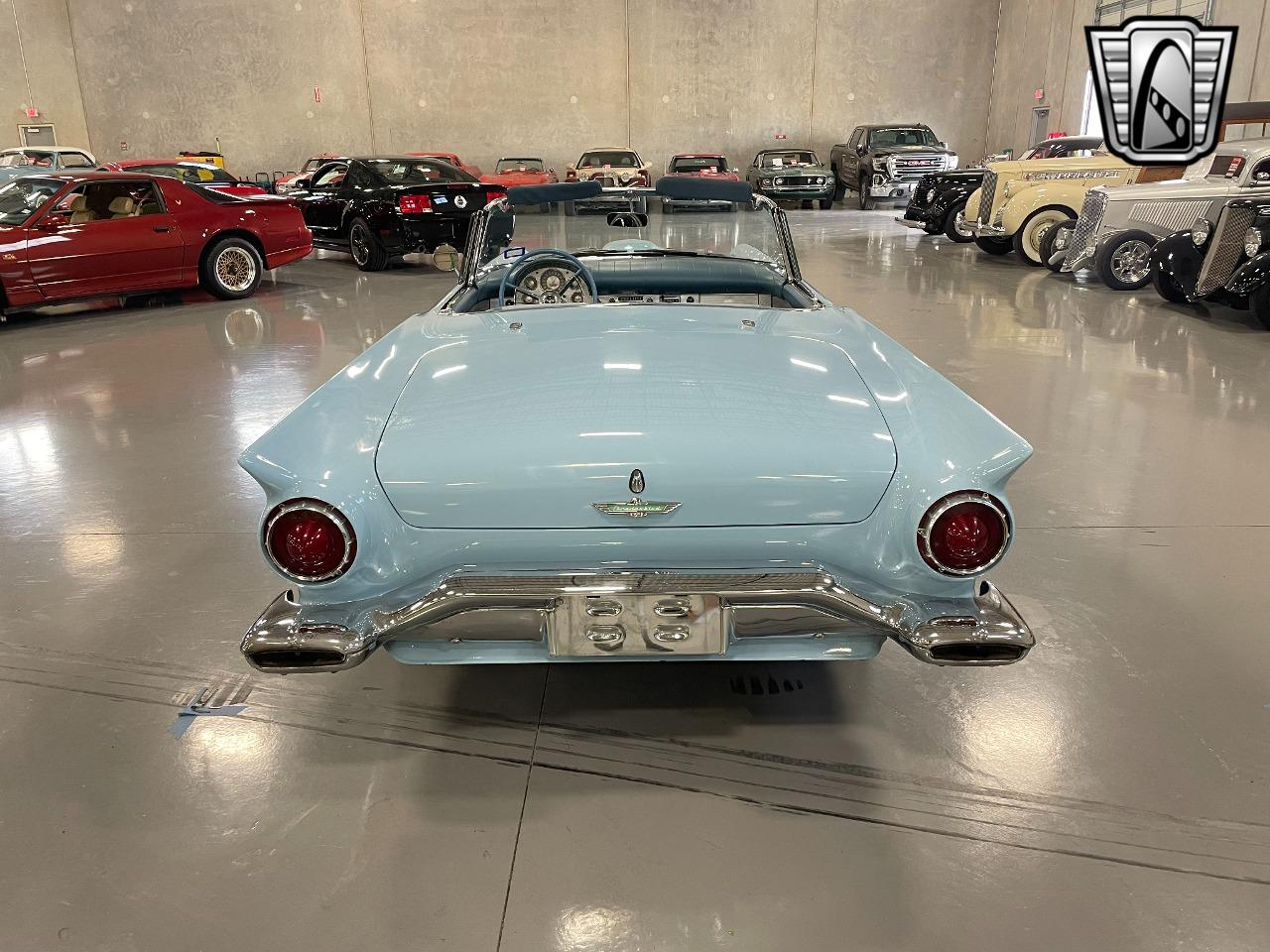 1957 Ford Thunderbird