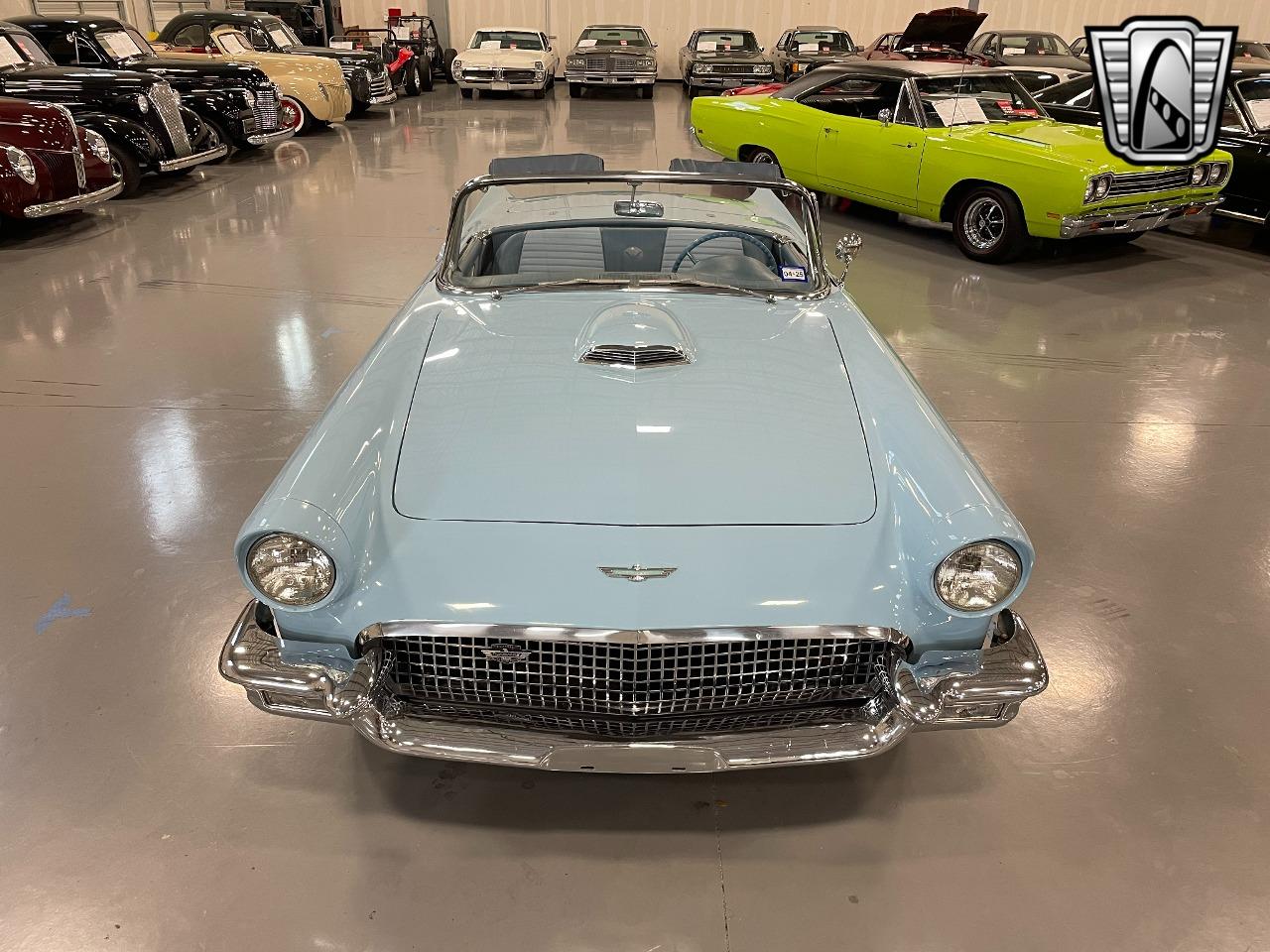 1957 Ford Thunderbird