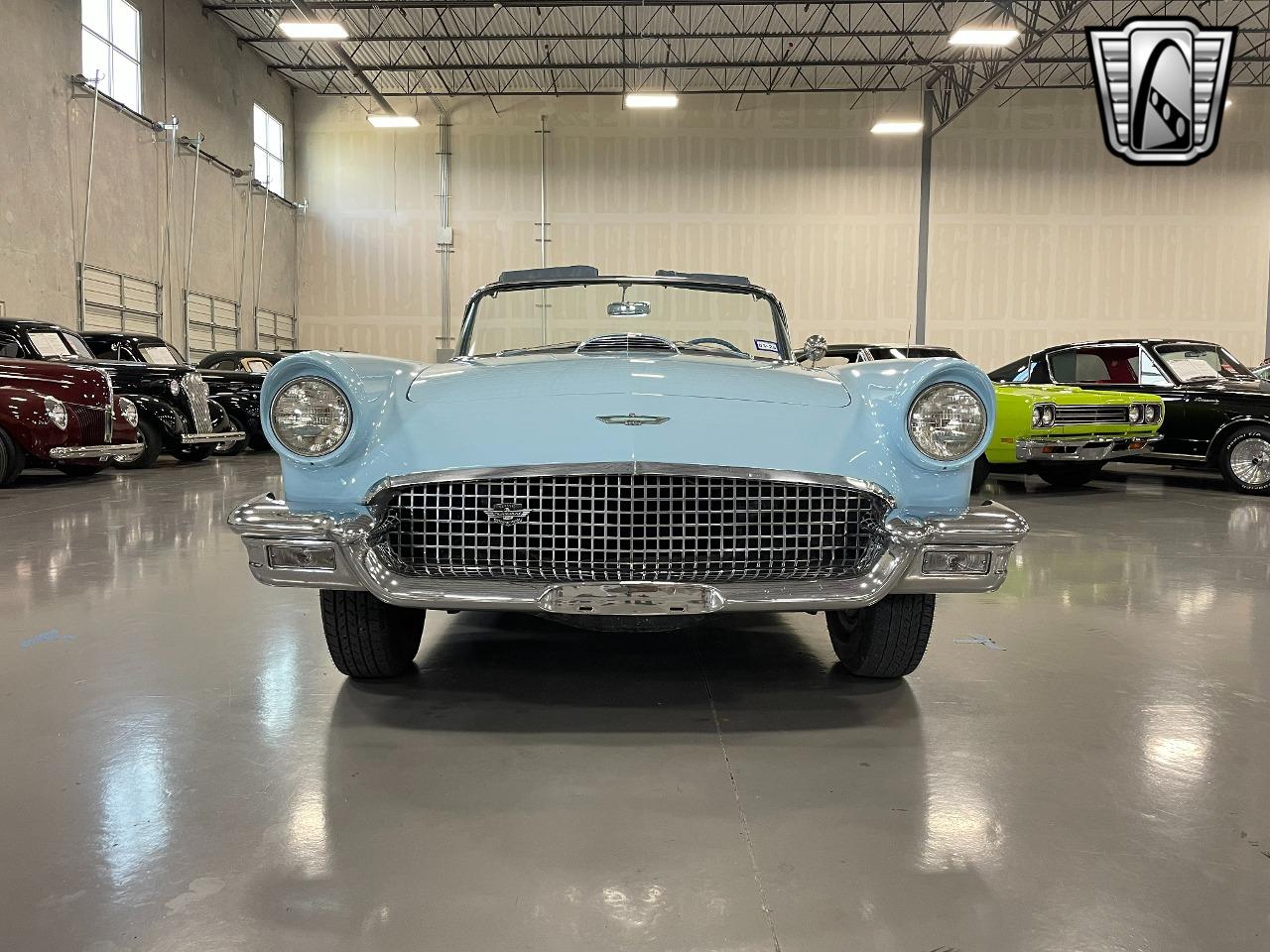 1957 Ford Thunderbird