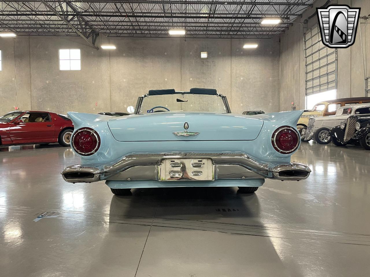 1957 Ford Thunderbird