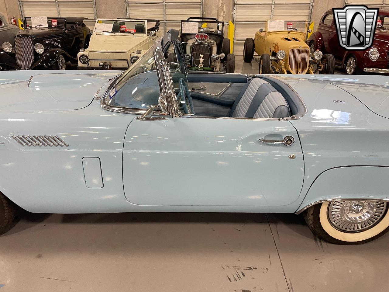 1957 Ford Thunderbird