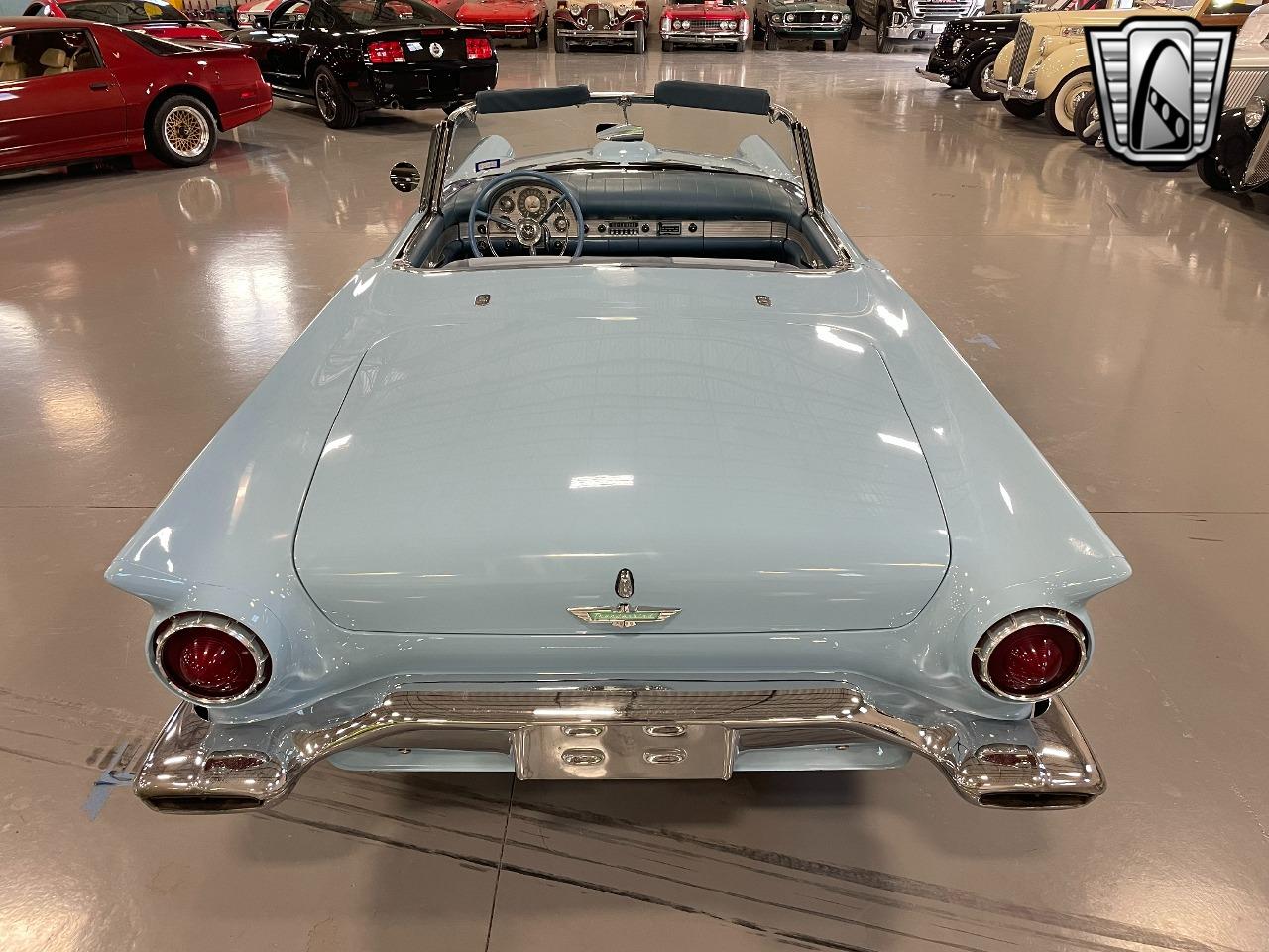 1957 Ford Thunderbird