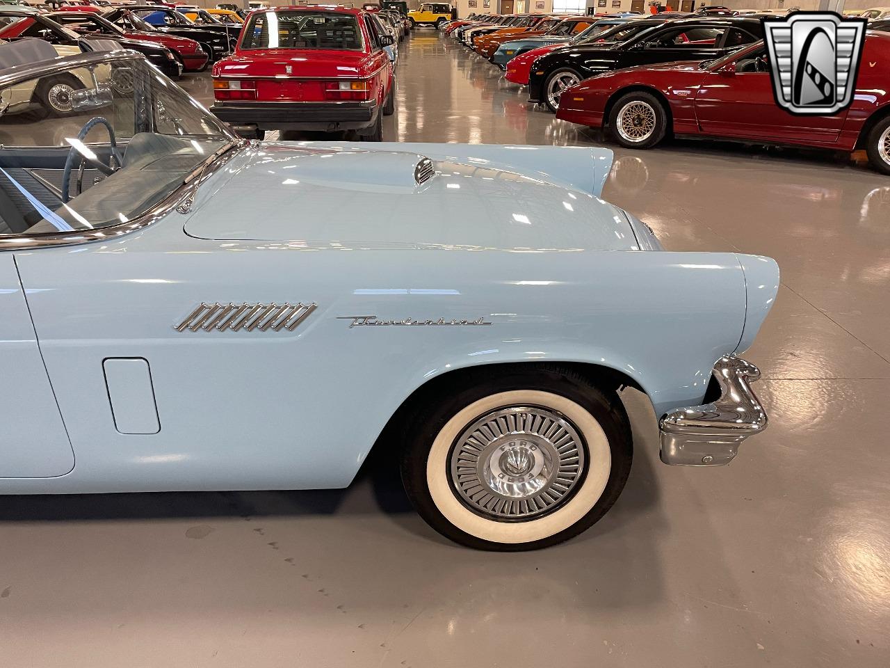 1957 Ford Thunderbird