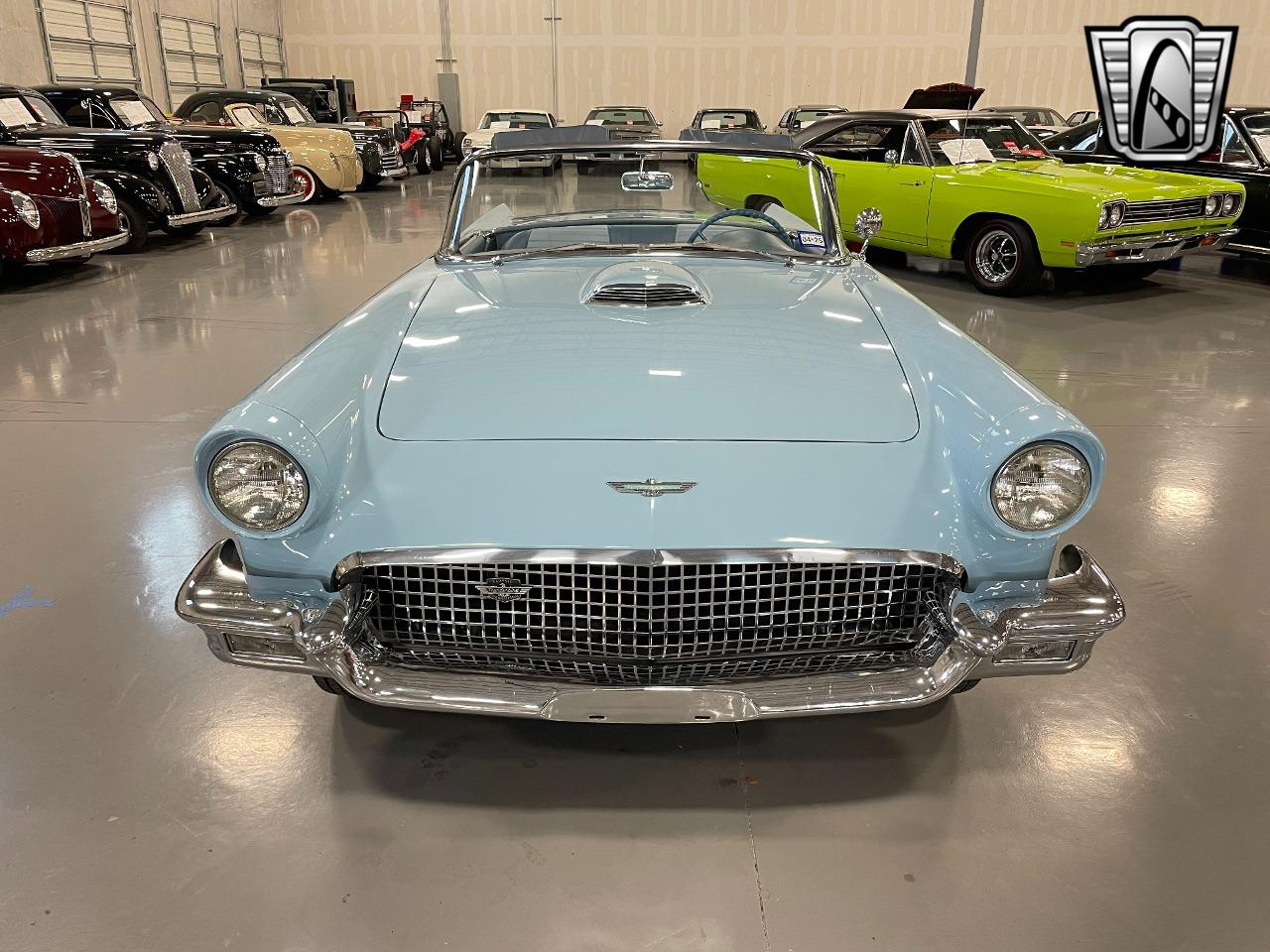 1957 Ford Thunderbird