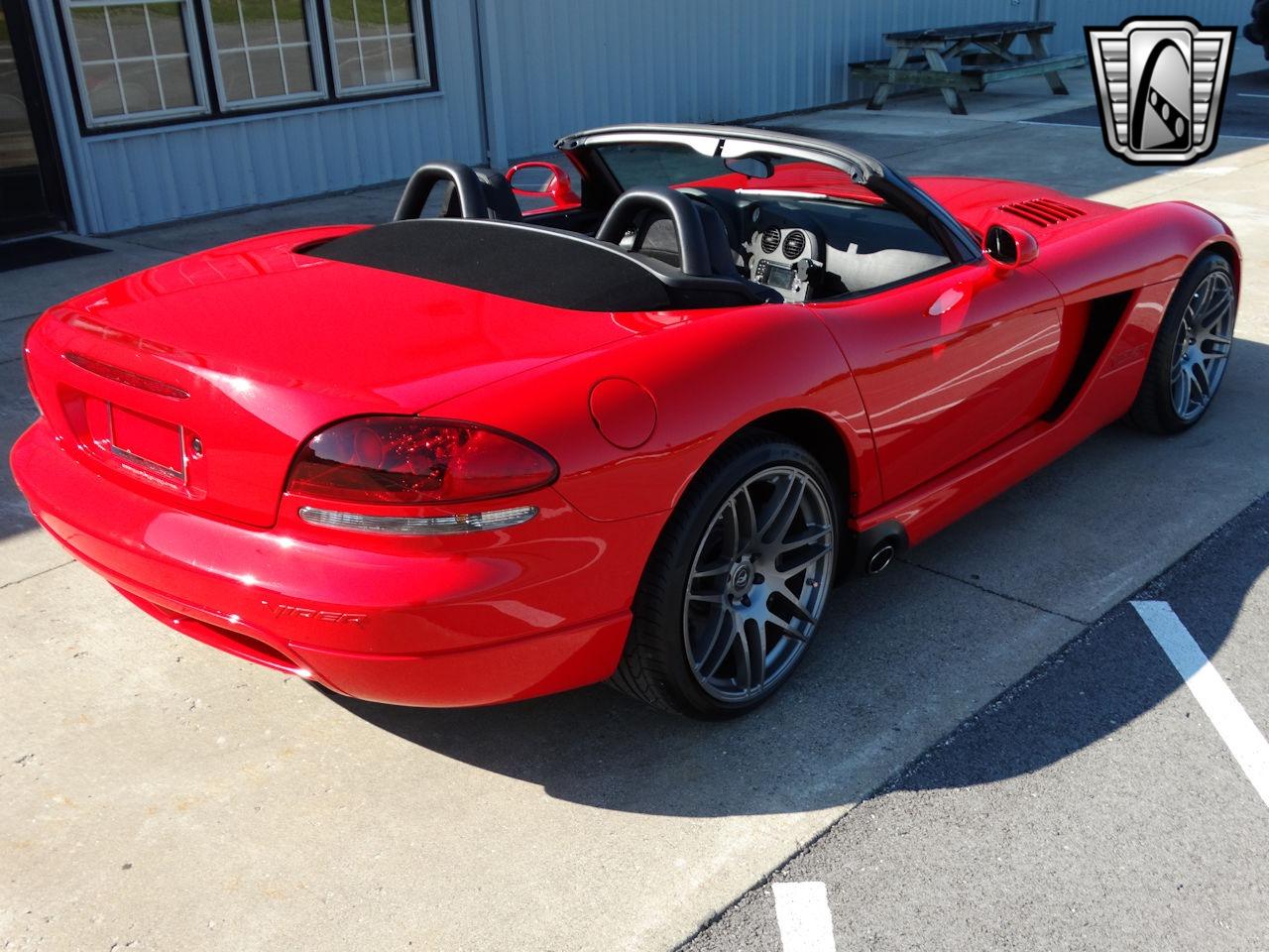 2003 Dodge Viper