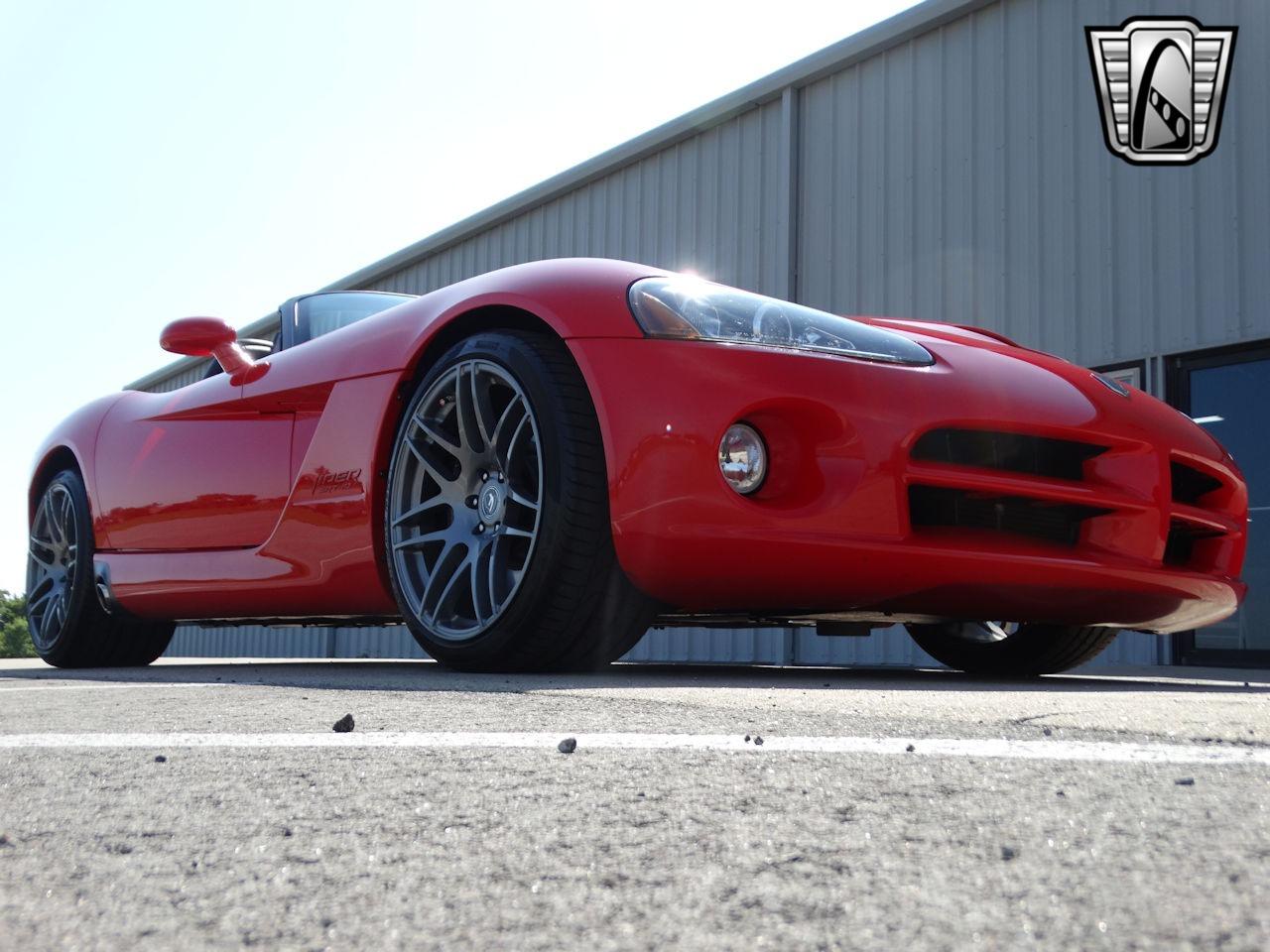 2003 Dodge Viper