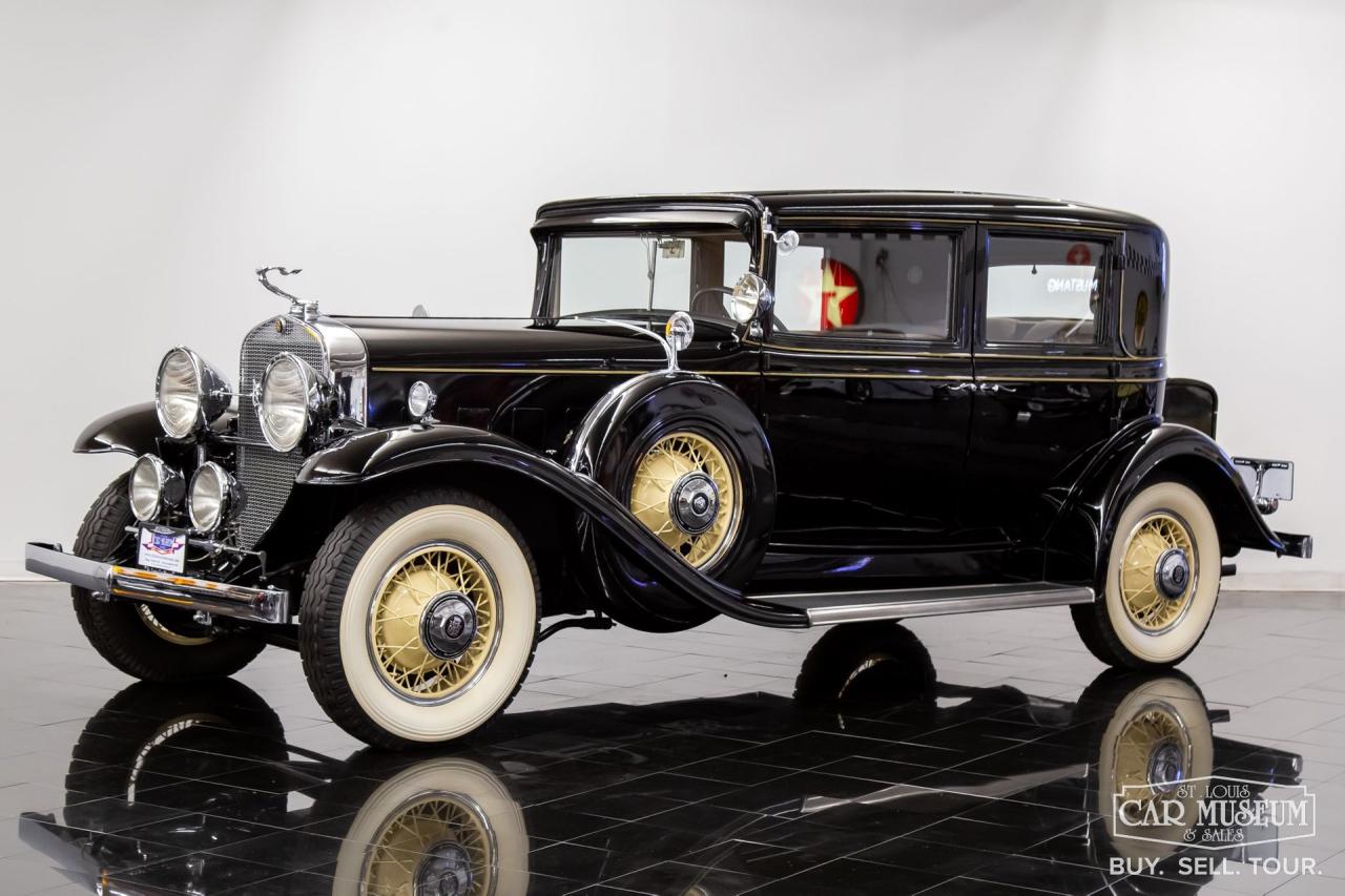 1931 Cadillac 355A Town Sedan