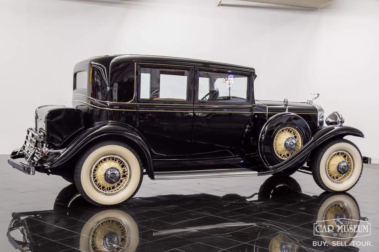 1931 Cadillac 355A Town Sedan