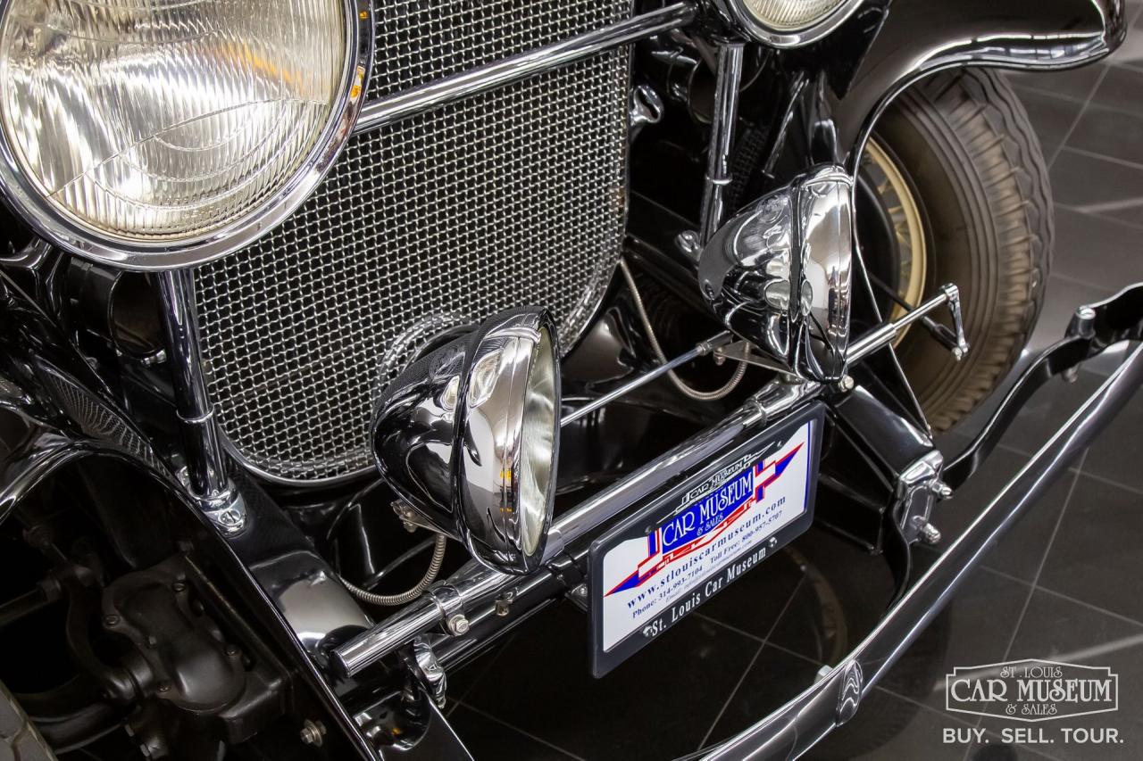 1931 Cadillac 355A Town Sedan