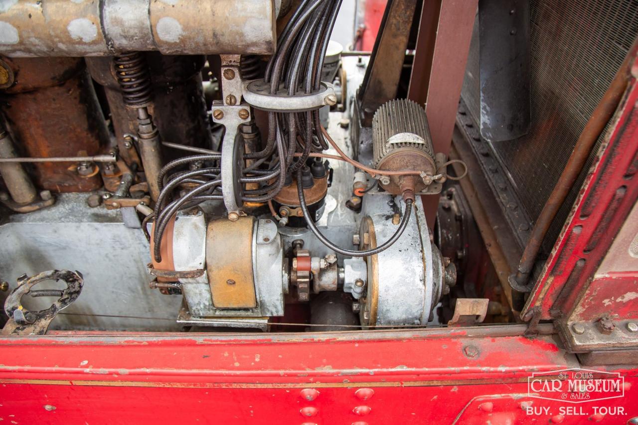 1928 Ahrens-Fox N-S-4 Pumper Fire Truck