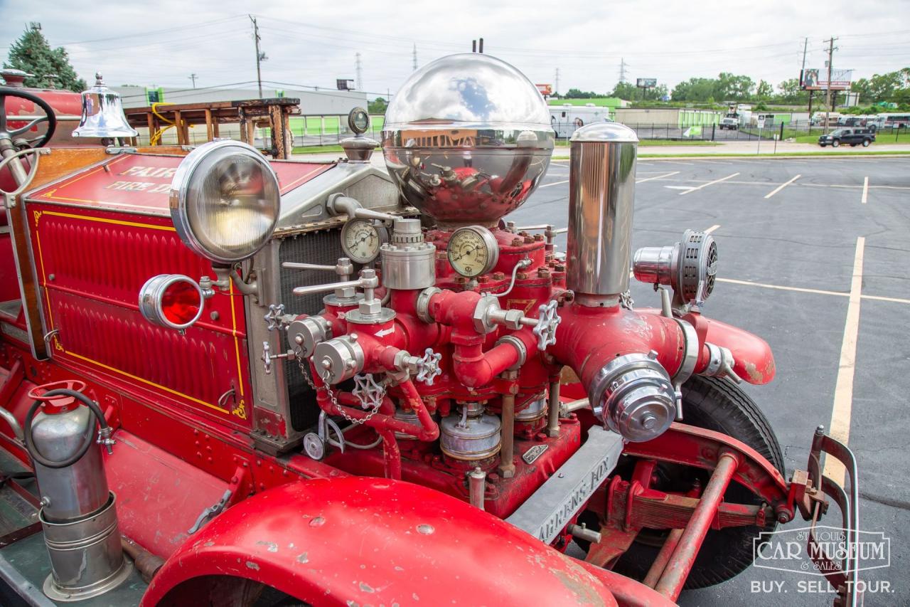 1928 Ahrens-Fox N-S-4 Pumper Fire Truck