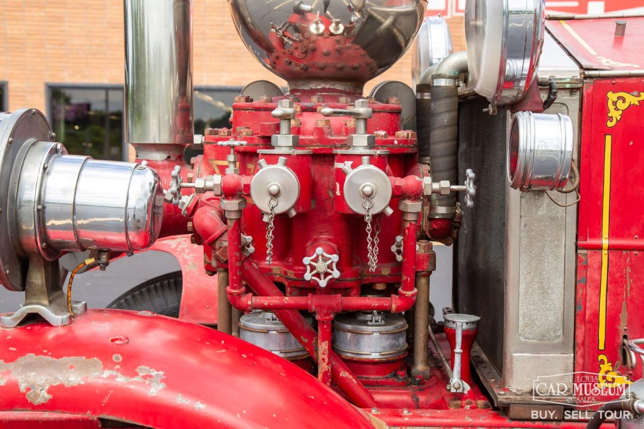 1928 Ahrens-Fox N-S-4 Pumper Fire Truck