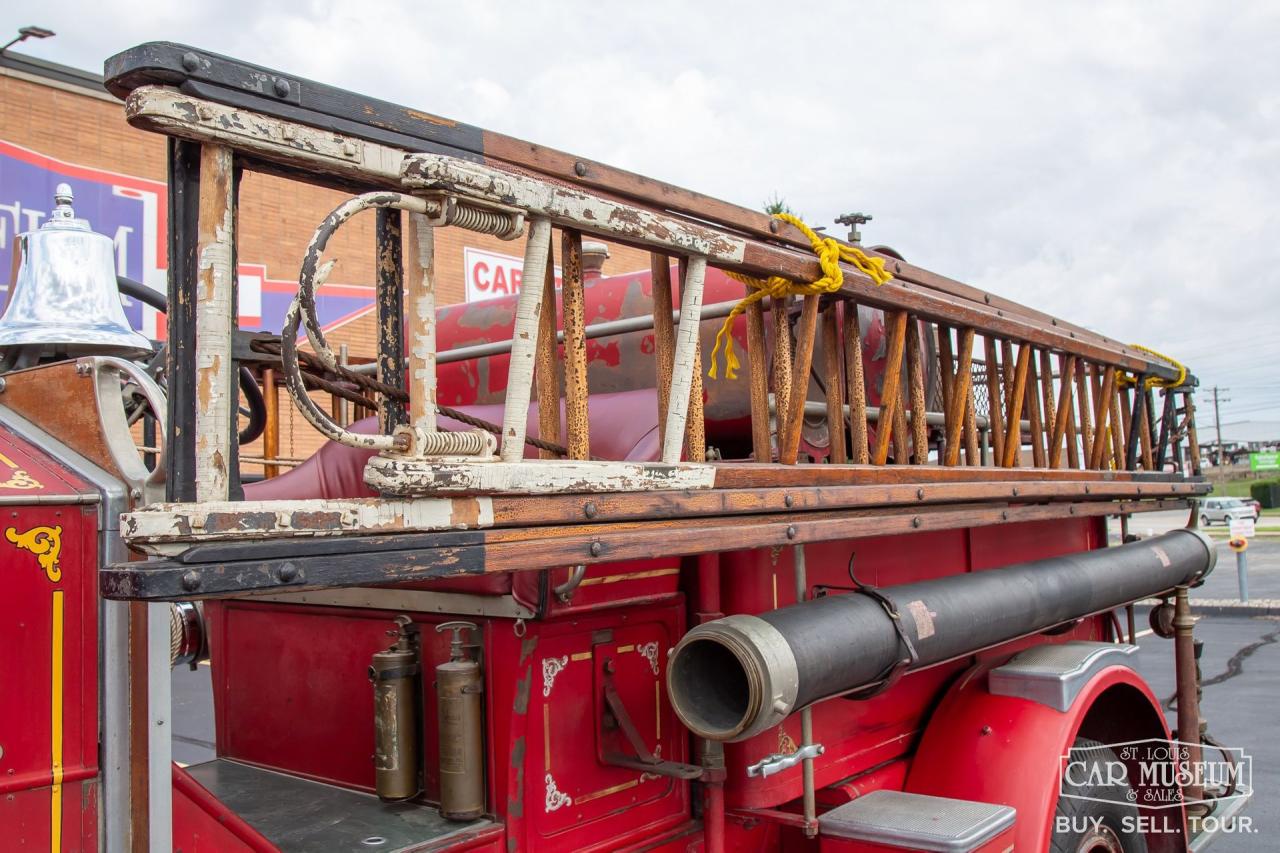 1928 Ahrens-Fox N-S-4 Pumper Fire Truck