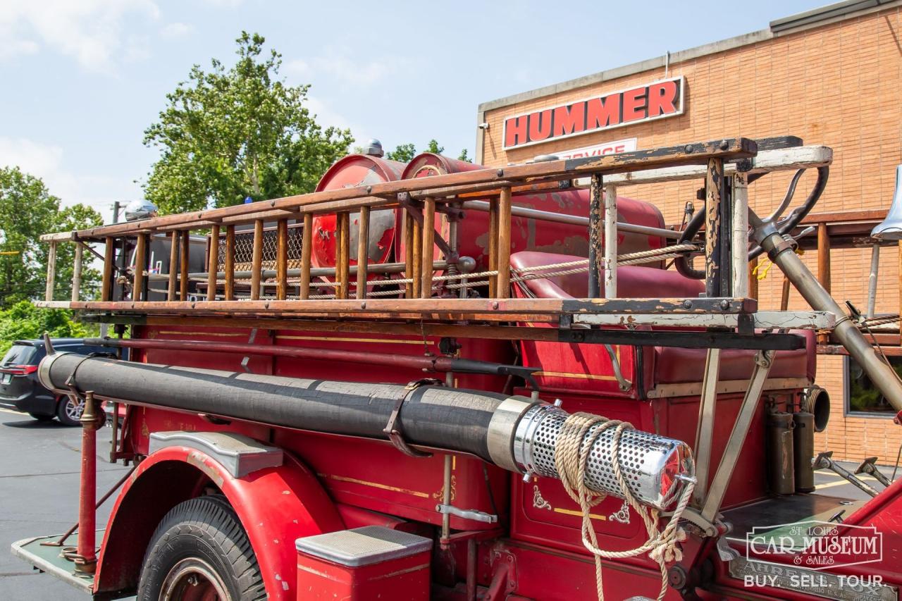 1928 Ahrens-Fox N-S-4 Pumper Fire Truck