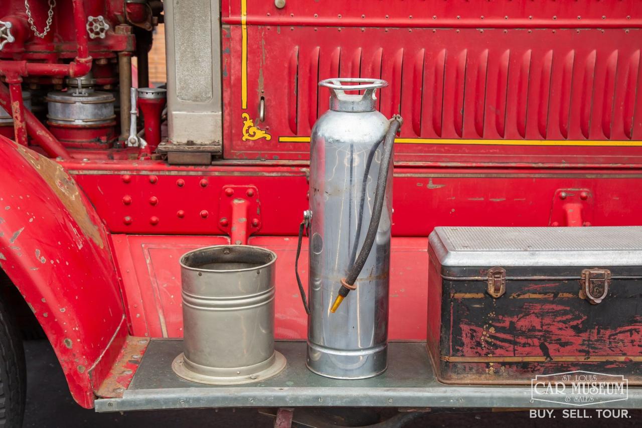 1928 Ahrens-Fox N-S-4 Pumper Fire Truck