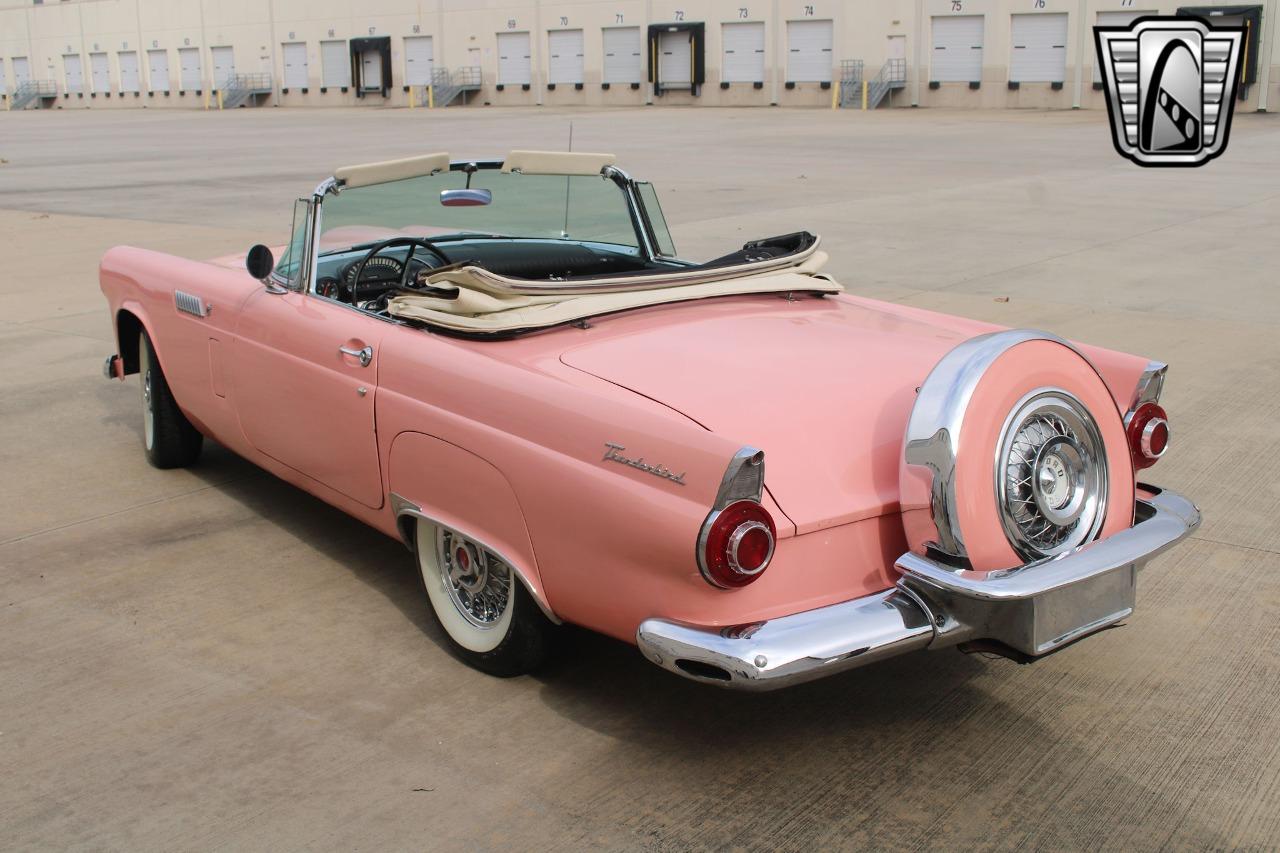 1956 Ford Thunderbird