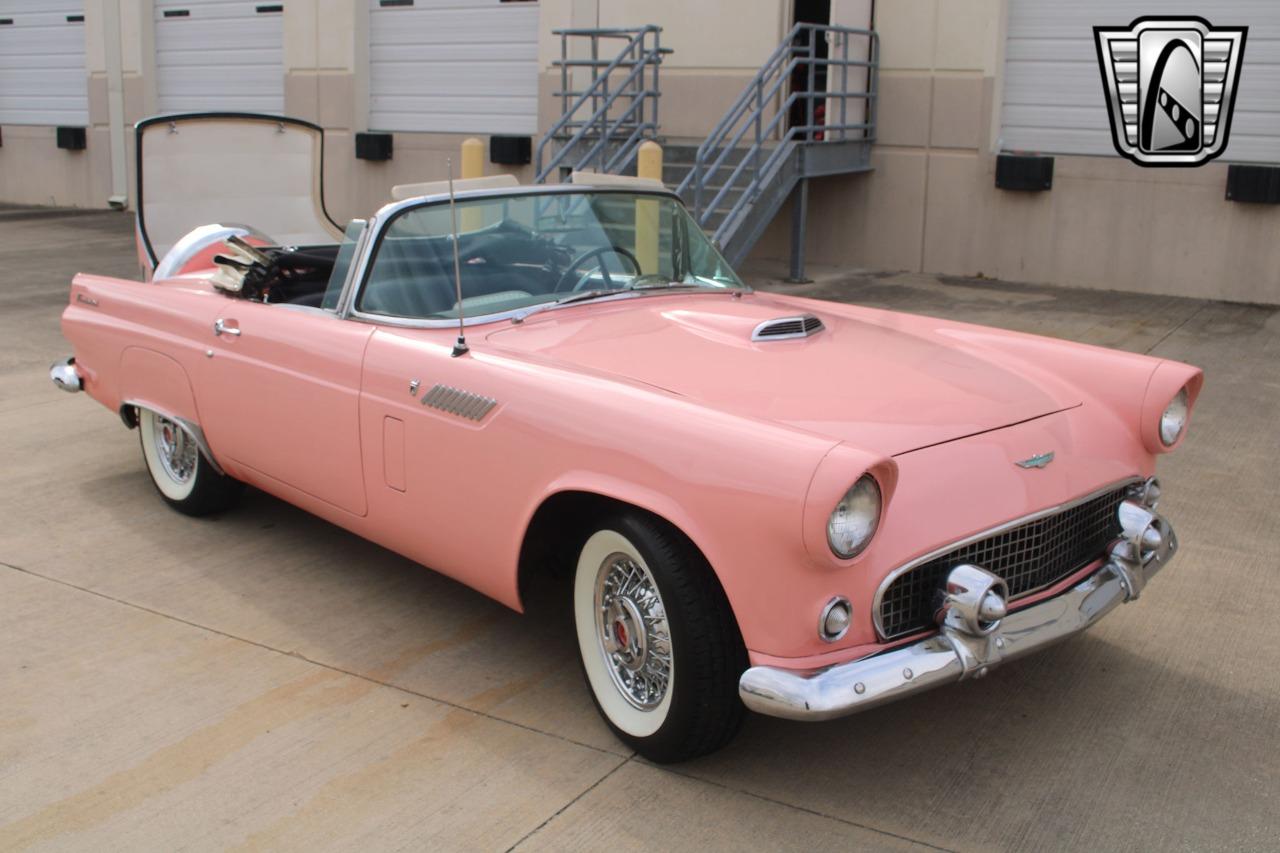 1956 Ford Thunderbird