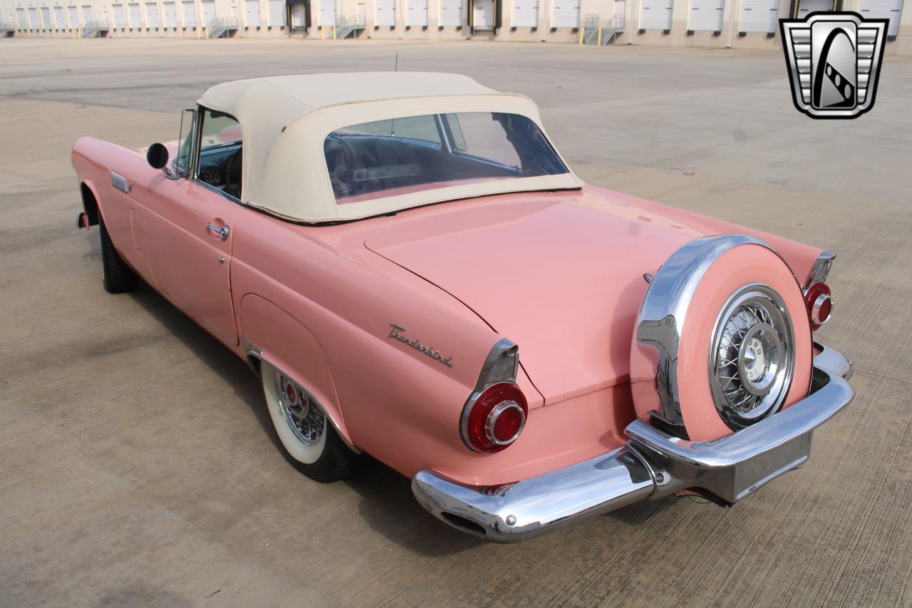 1956 Ford Thunderbird