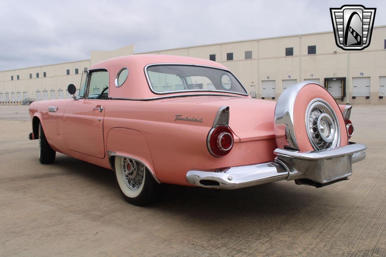 1956 Ford Thunderbird