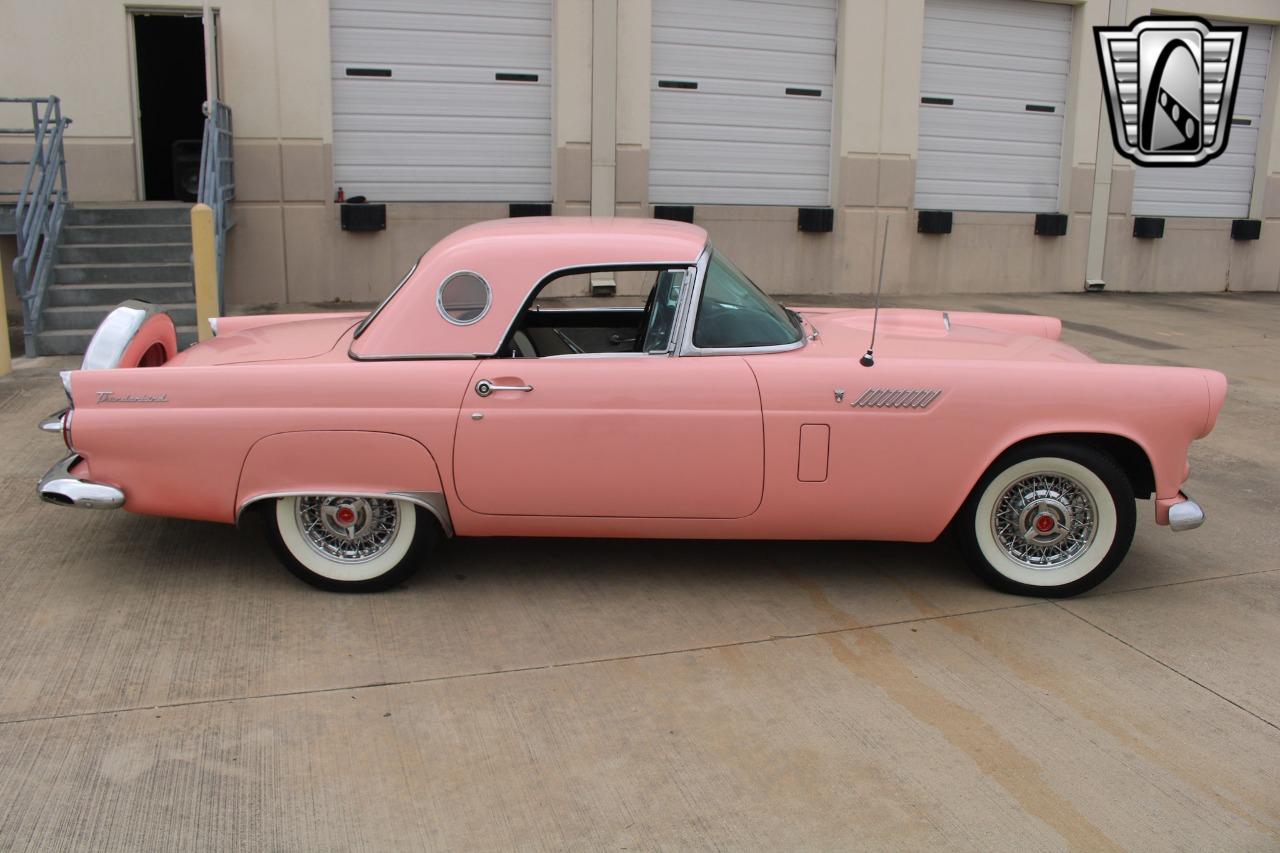 1956 Ford Thunderbird