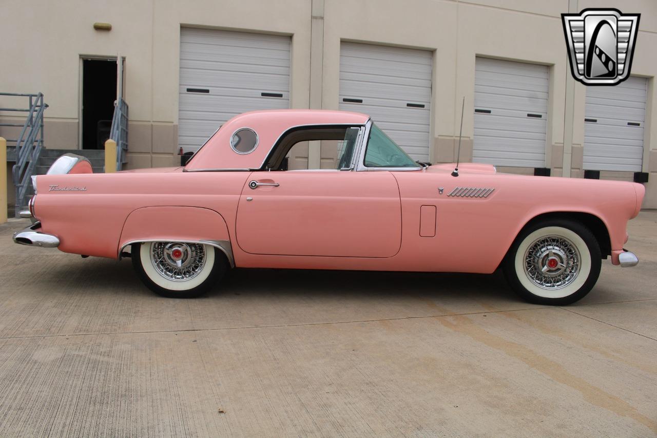 1956 Ford Thunderbird