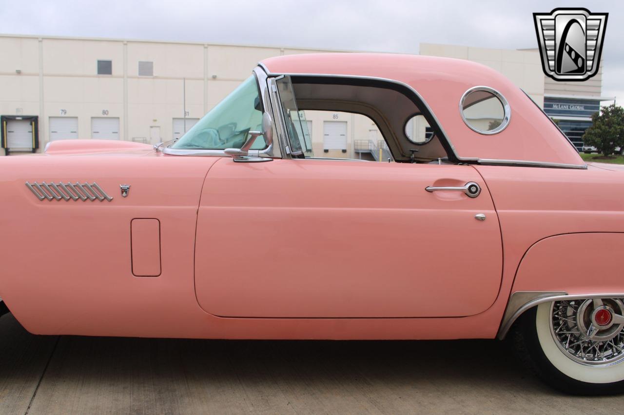 1956 Ford Thunderbird