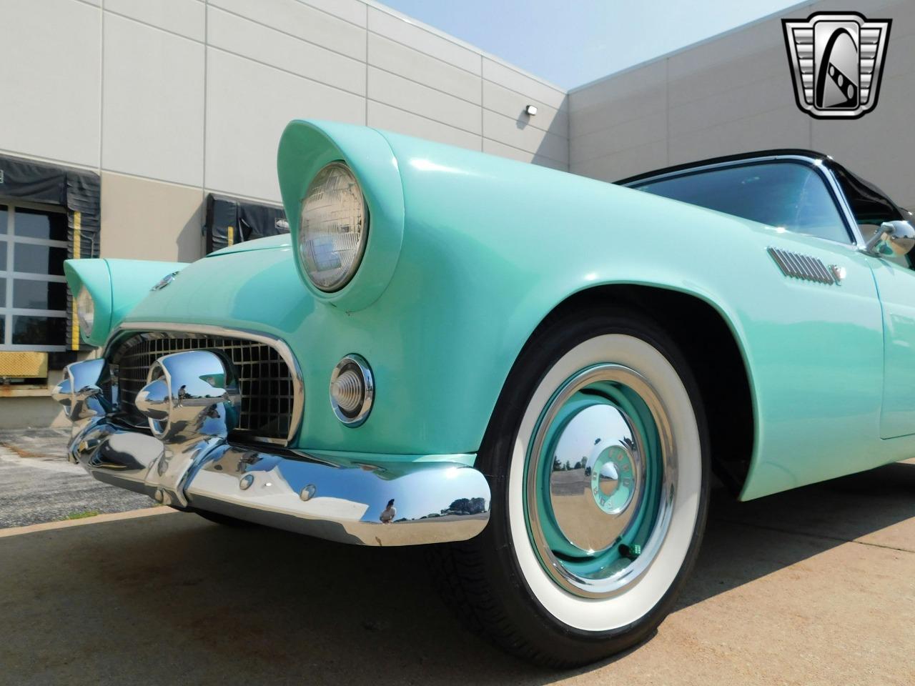 1955 Ford Thunderbird