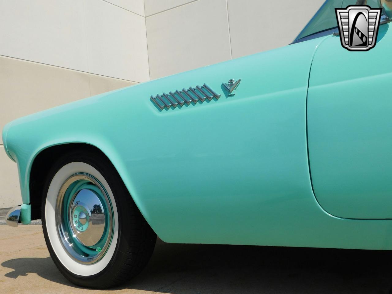 1955 Ford Thunderbird