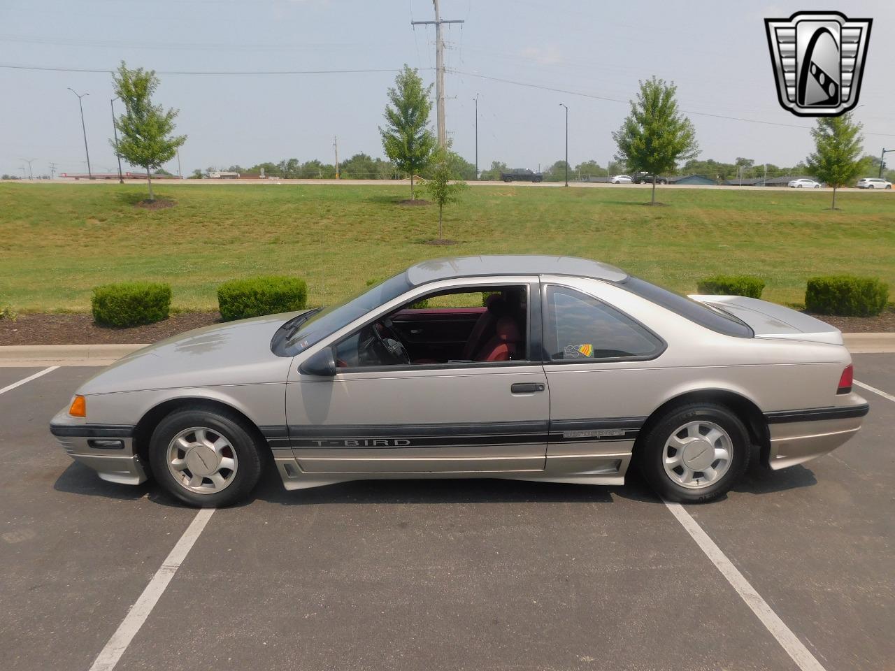 1989 Ford Thunderbird