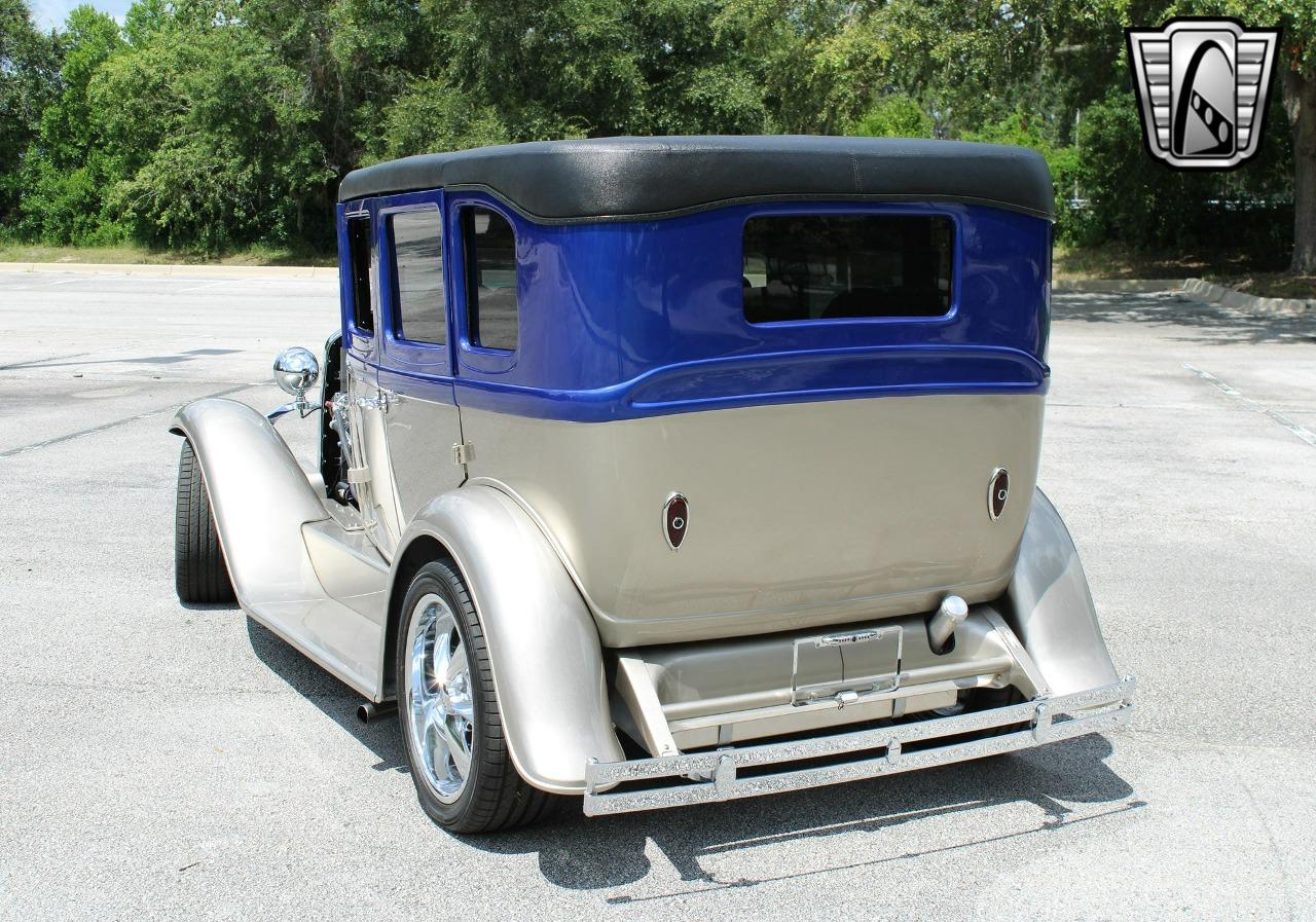 1929 Willys Knight