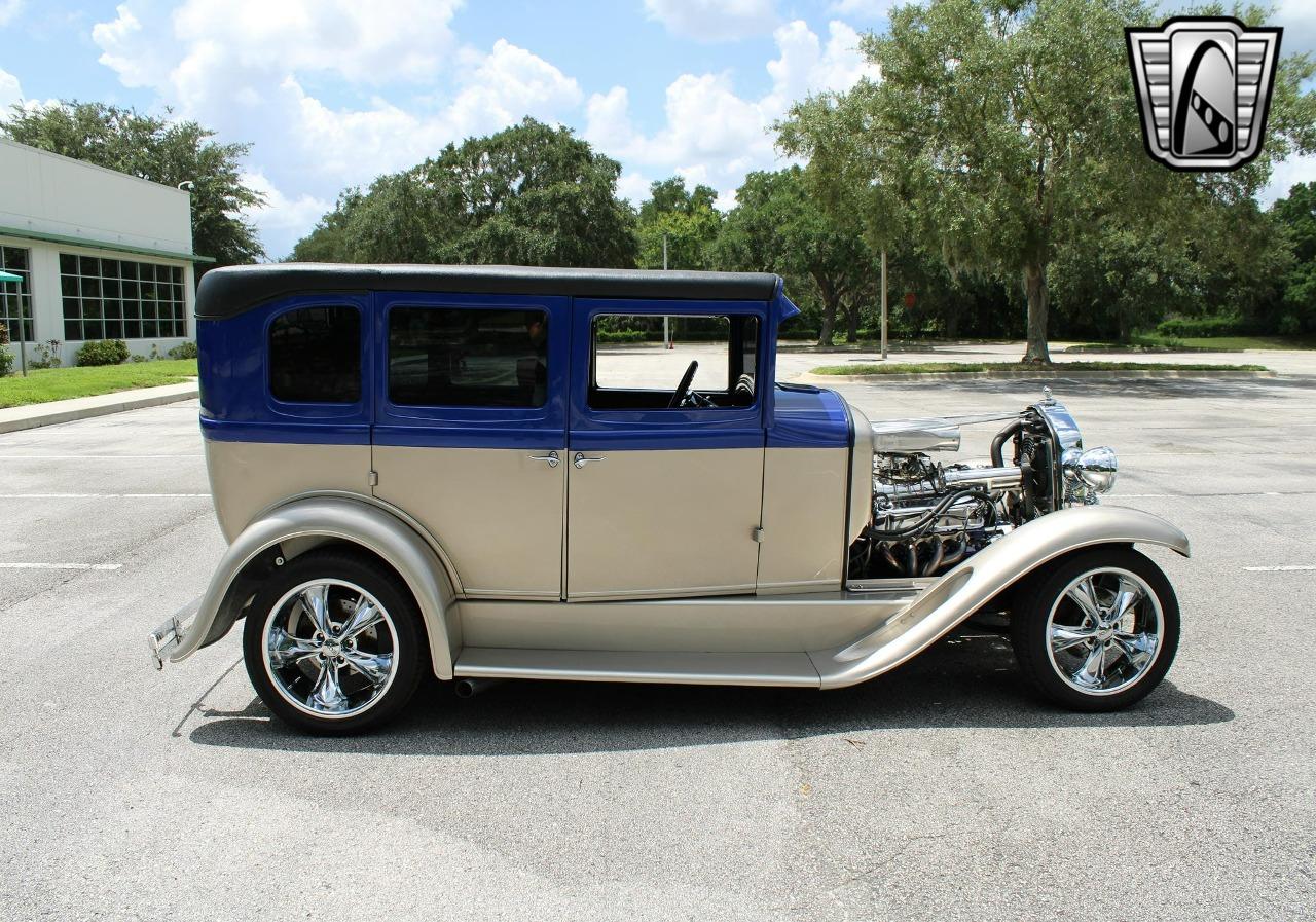 1929 Willys Knight