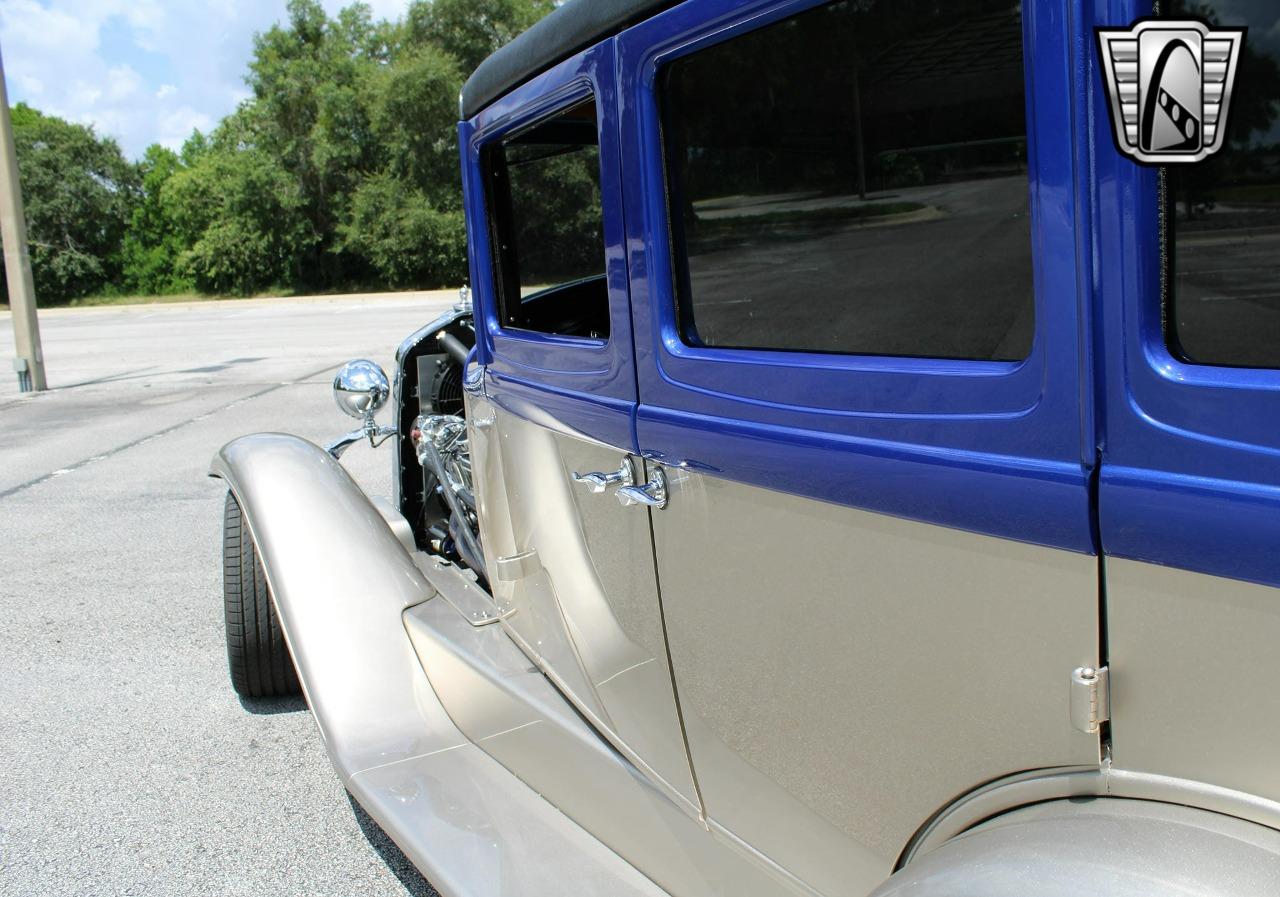 1929 Willys Knight