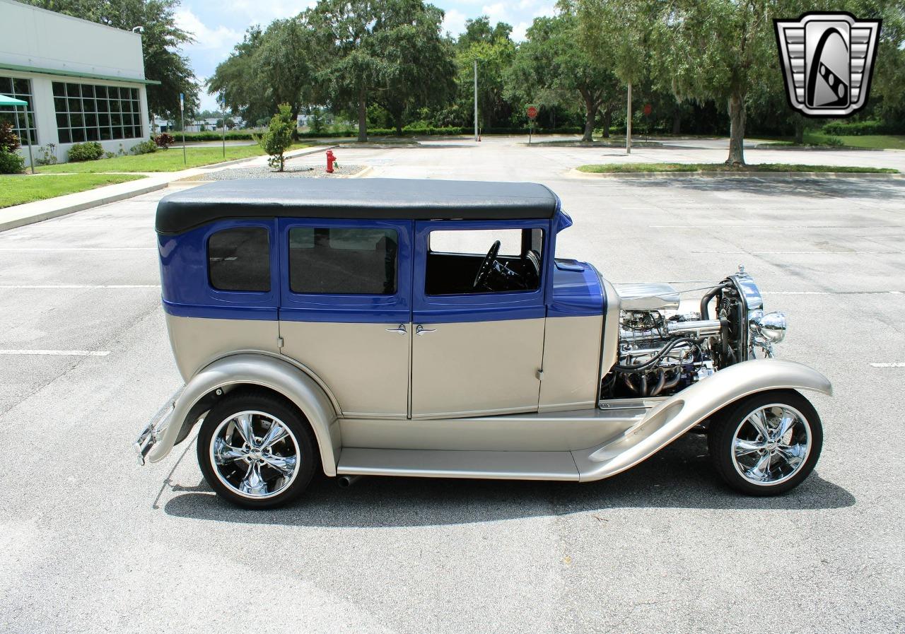 1929 Willys Knight