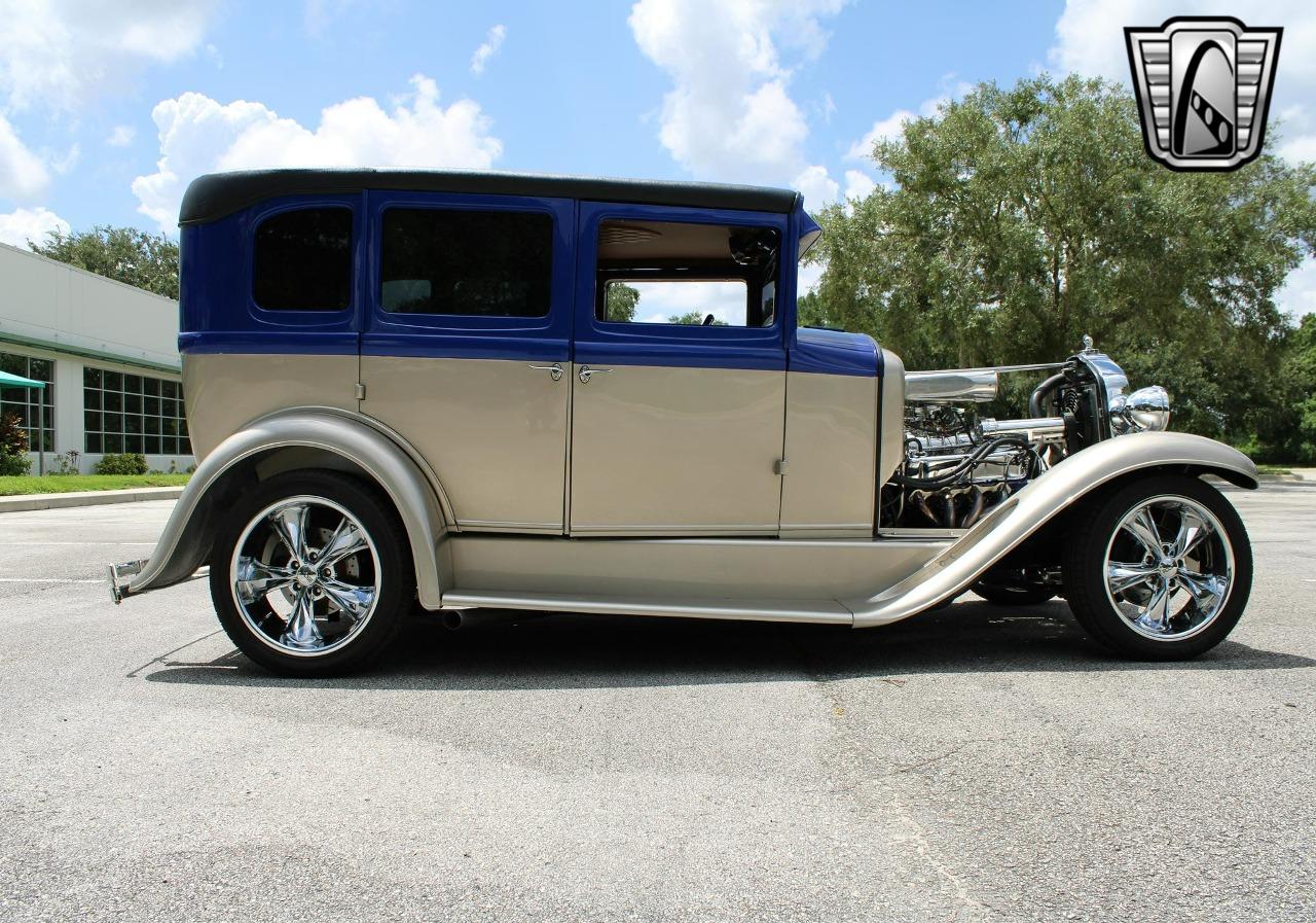 1929 Willys Knight