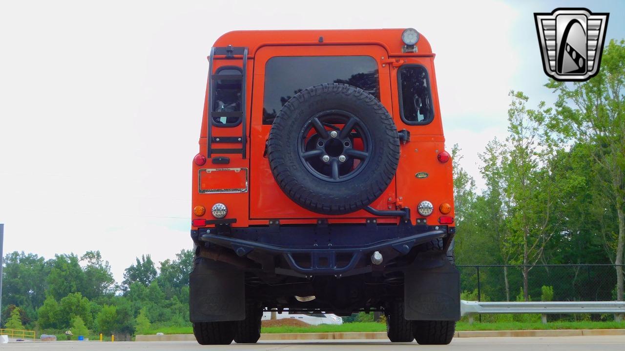 1986 Land Rover Defender